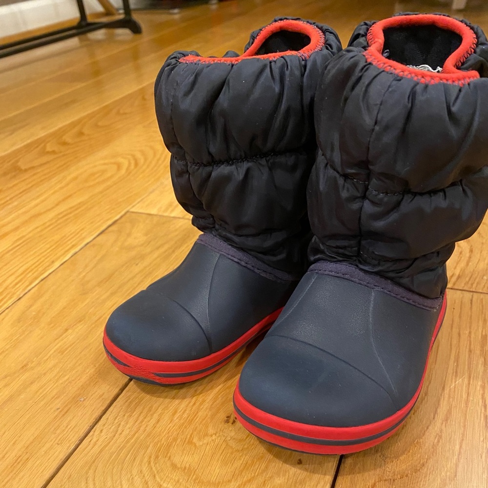 Toddler winter&rain boots.